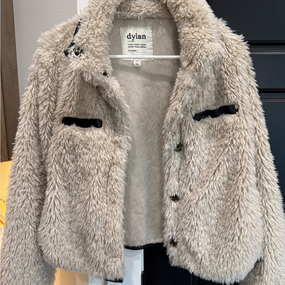 dylan Teddy Faux Fur Jacket in Light Beige with Black Trim